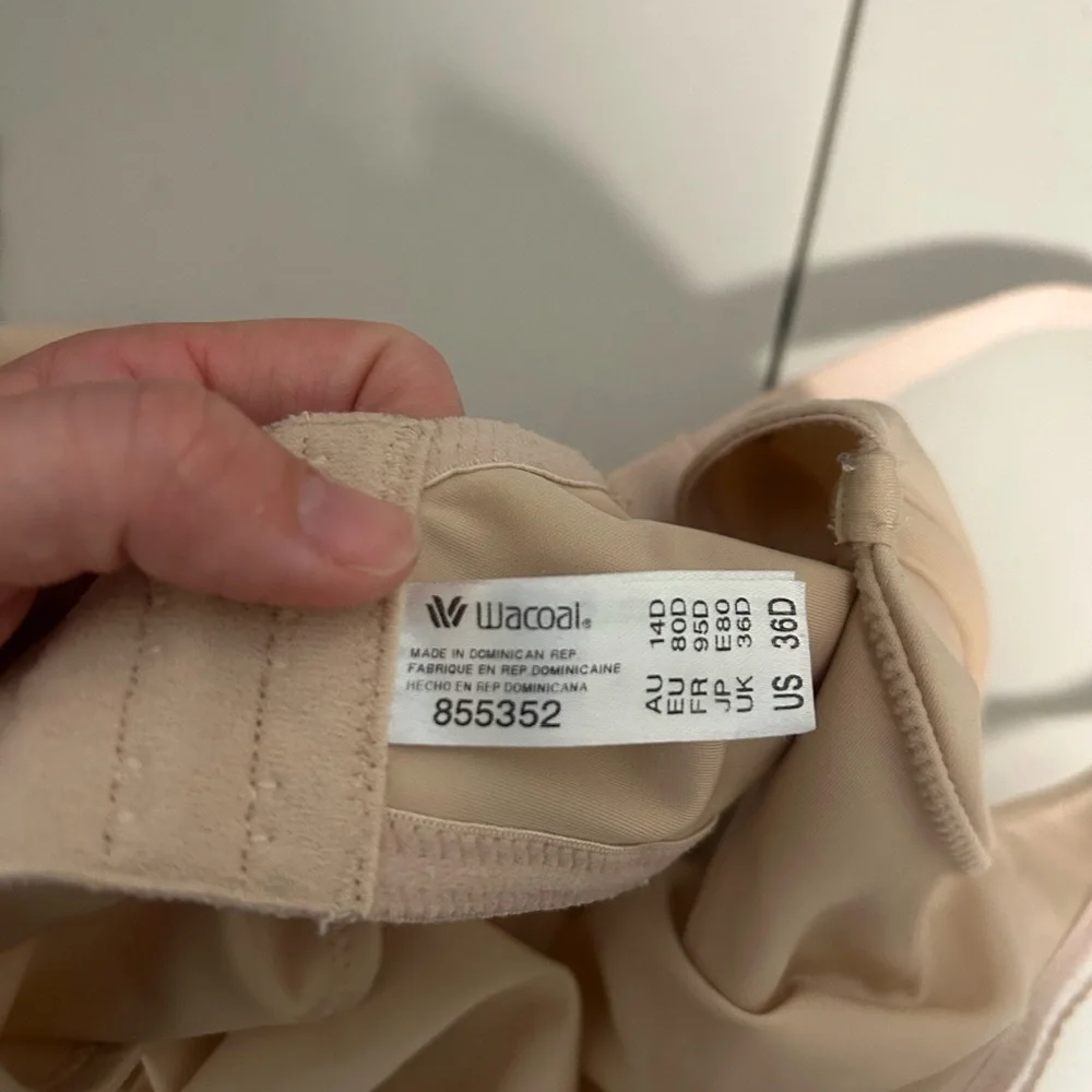 Wacoal High Standards Underwire Bra Women’s 36D Nude Beige